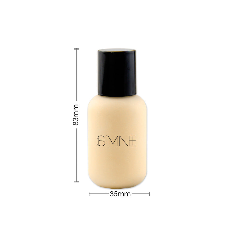 16-color liquid foundation, the powder is delicate and smooth, moisturizing and moisturizing without getting stuck in powder